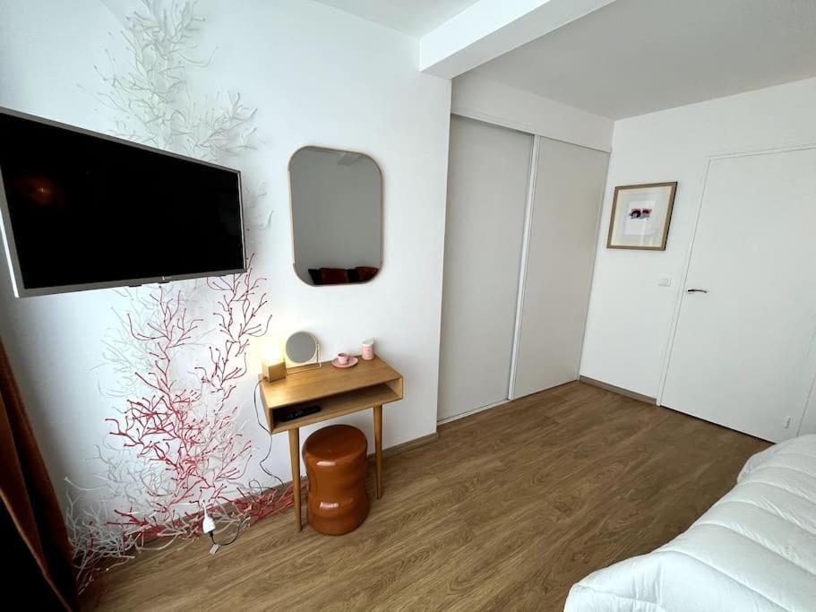 Elegant T2 Entierement Renove Apartment Конкарно Екстериор снимка